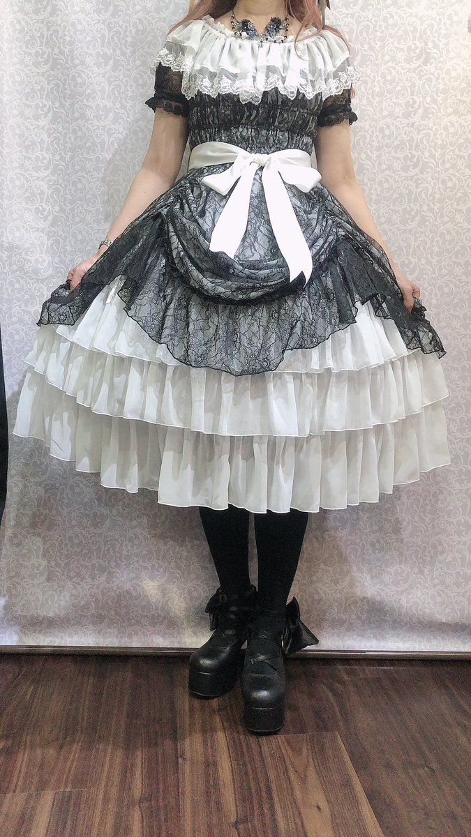 🌹ツイキャス配信コーデ🌹 【ATELIER PIERROT】 ○ Ruined castle