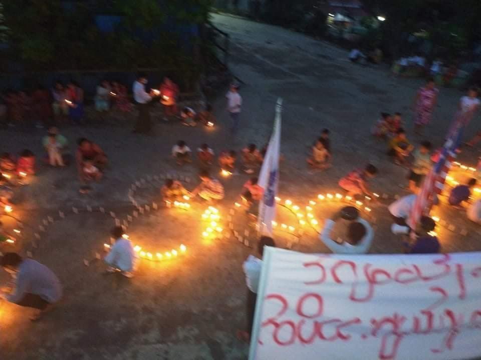 pinkpinkypnk's tweet photo. Today, on the full moon day of Kason, The #CandleLightStrike was held in Hpakant Township, Seikmu Tract, Karen Chaung Village against military slavery education
#WhatsHappeningInMyanmar
#May25Coup https://t.co/fO2LS4Dl4S