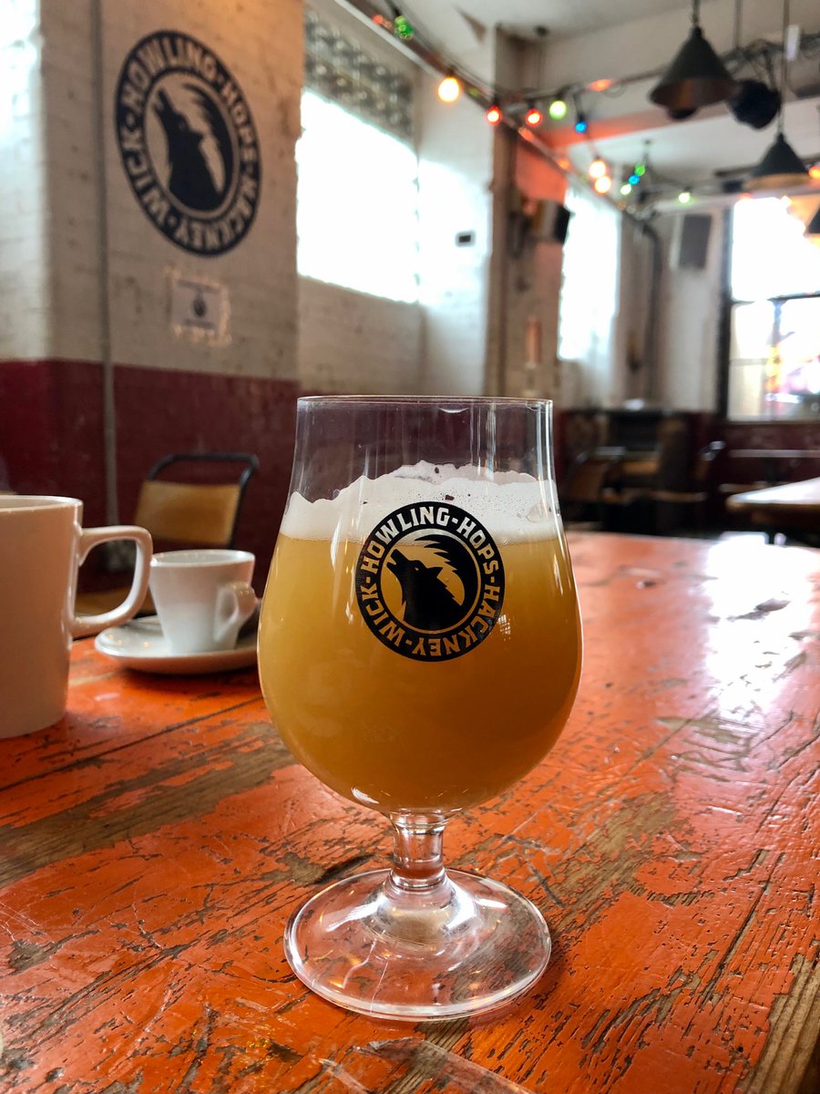 CofCraftDrinker's tweet photo. Back at @HowlingTankBar for lunch the beer and Colombian food delicious! 🍺 https://t.co/DfYKR77qUk