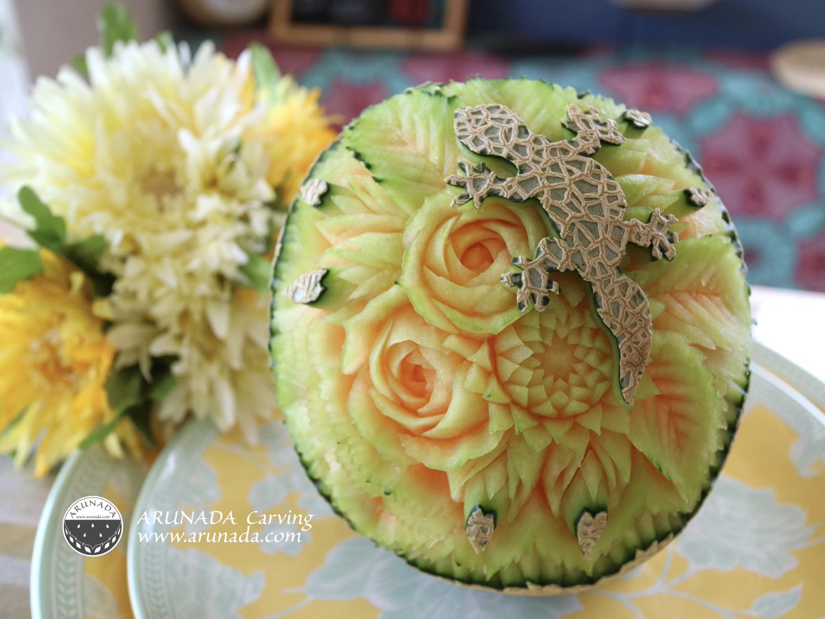 arunada_carving's tweet photo. #melon #redmelon #orangemelon #sweetmelon #meloncarving #fruitcarving #arunada #arunadasui #arunadacarving #kawagoe #nico
#赤肉メロン #メロンカービング #甘いメロンの香り #フルーツカービング教室 #川越 #arunada粋 #レッスンお疲れ様 https://t.co/pGitdgpK8x