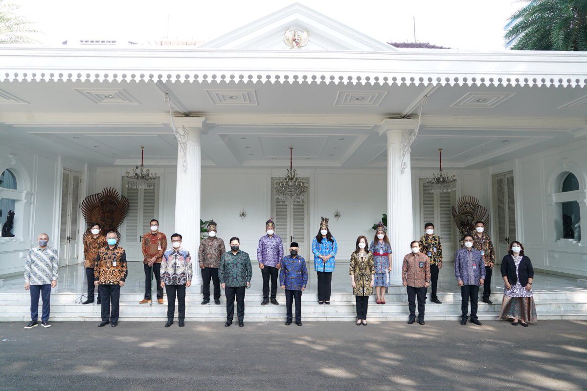 Hari ini saya melantik lebih dari 500 orang putra/putri terbaik Papua dan penyandang disabilitas untuk berkarya di perusahaan Badan Usaha Milik Negara (BUMN) di Istana Wakil Presiden, Jakarta.