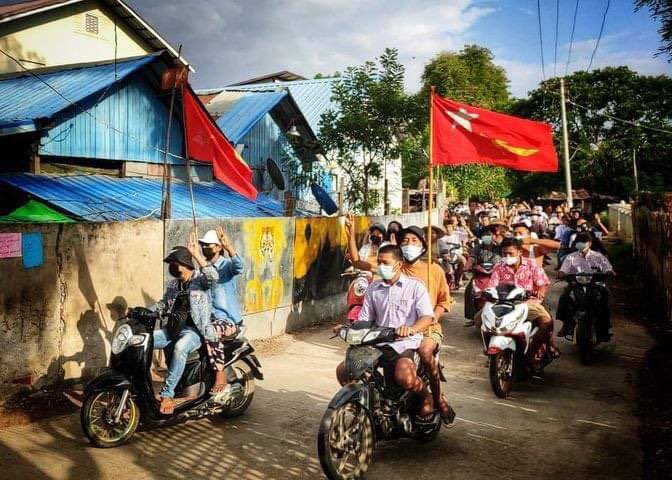 Lay2_474's tweet photo. This evening, a motorcycle strike was staged in Amyint village, Monywa, to protest the dictatorship. #May25Coup  #DeclineSACEdu  #WhatsHappeningInMyanmar https://t.co/35z3gWkvyj