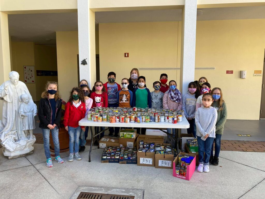 Volunteering has many benefits for children, from helping the #community to improving their mental and physical health. Learn more: ow.ly/V8mj50EUKEv