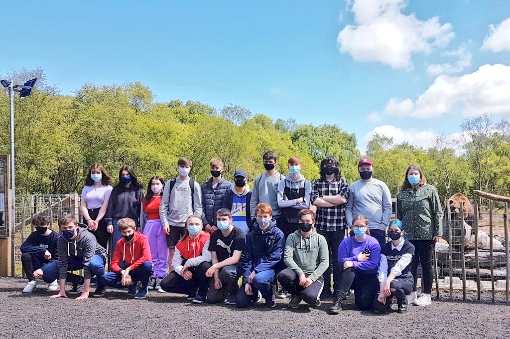 CranaCollege_TY's tweet photo. Both classes had a great time @WildIreland2 with the highlight being the chance to interact with the bears! https://t.co/Xzs4EQtCXU