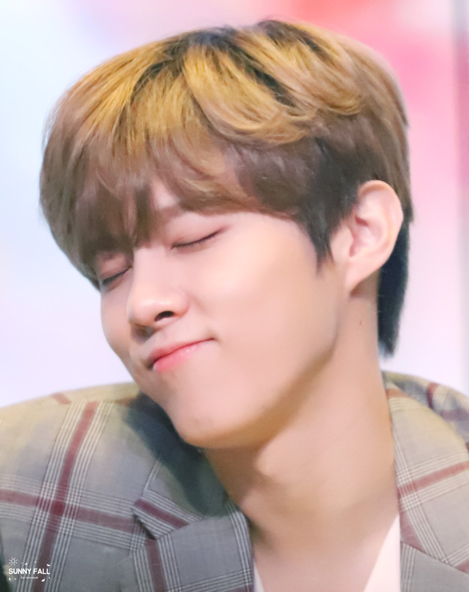 Sunny_Fall1027's tweet photo. 솔로데뷔 1주년 🎉🎉

#김우석 #KIMWOOSEOK 
@KWS_official_ https://t.co/IgQeBY0sQ9
