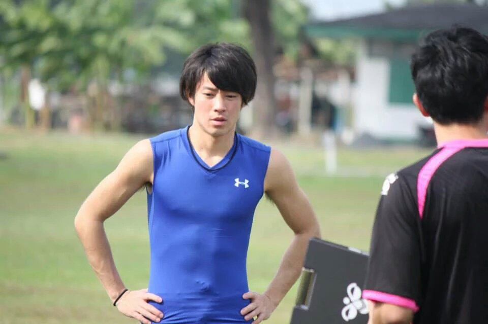 ゆうし イケメンサッカー部 ノースリーブ 浮き出る乳首 浮き出るバキバキの腹筋は神すぎるセット 笑 T Co Xvsodfmmvh Twitter