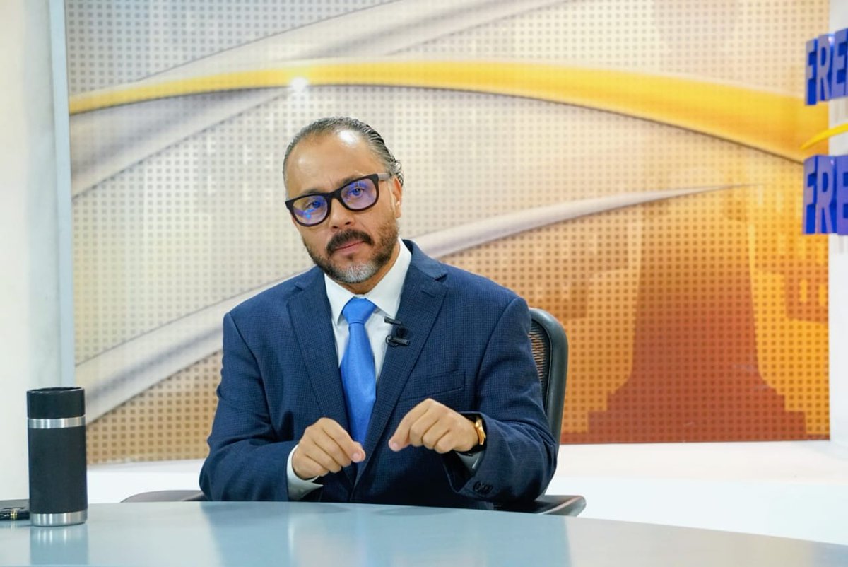 AsambleaSV's tweet photo. "Yo llevé la propuesta a la Junta Directiva de hacer una asignación basada en la proporcionalidad, pero también aplicando una disminución general para todos los partidos", diputado @ECastroES. https://t.co/fQweGu7JBe