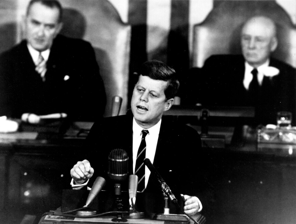 BeschlossDC's tweet photo. Sixty years ago today:  “I believe this nation should commit itself to achieving the goal, before this decade is out, of landing a man on the moon and returning him safely to the earth." https://t.co/p5kyXVvKXw