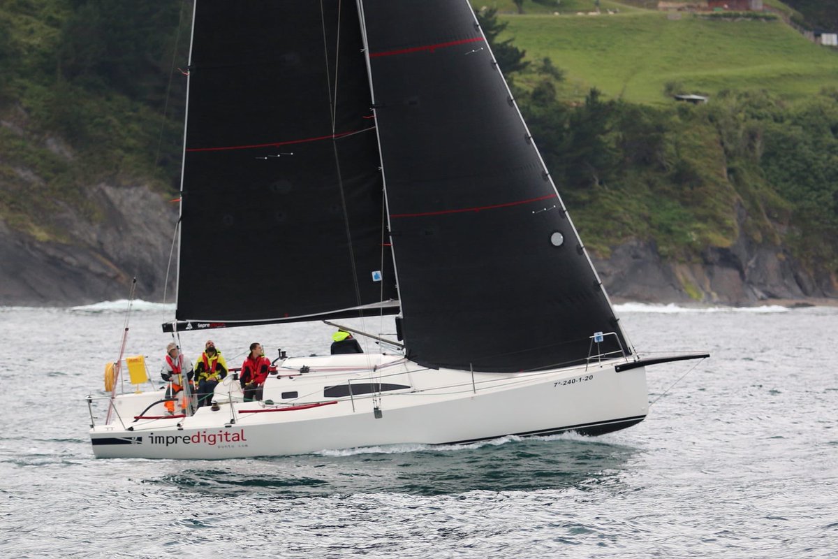 fcvela tweet media