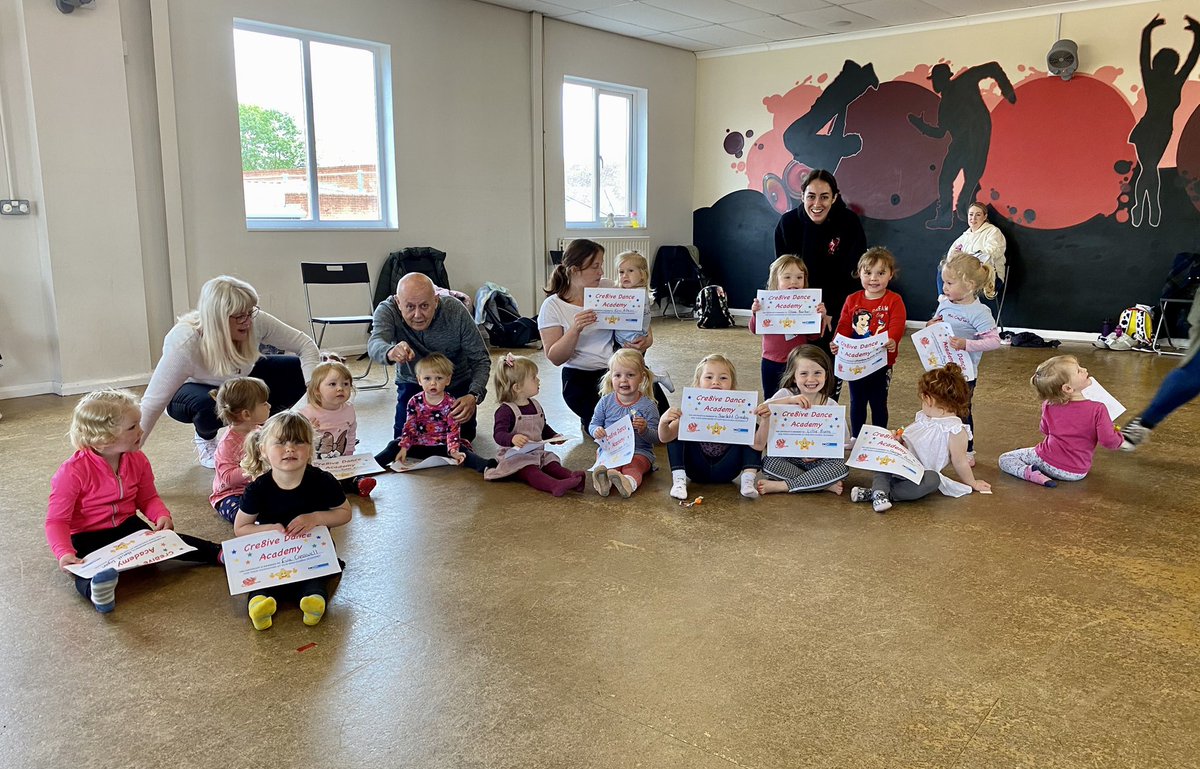 Ahh what an ace term with our Mini-Cre8ives!😍😆

What a lovely morning celebrating all our hard work, enjoy your half term break and see you all soon!