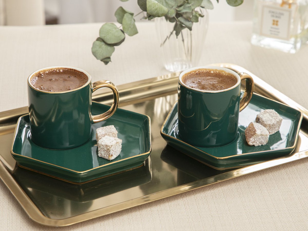 En çok sevilen hediye 💚

• Sayfamızı takip et.
• Tweeti RT'le. 
• Yoruma #EnglishHome yaz.

Unutma, ne kadar yorum o kadar şans demek.
İyi şanslar. 🍀