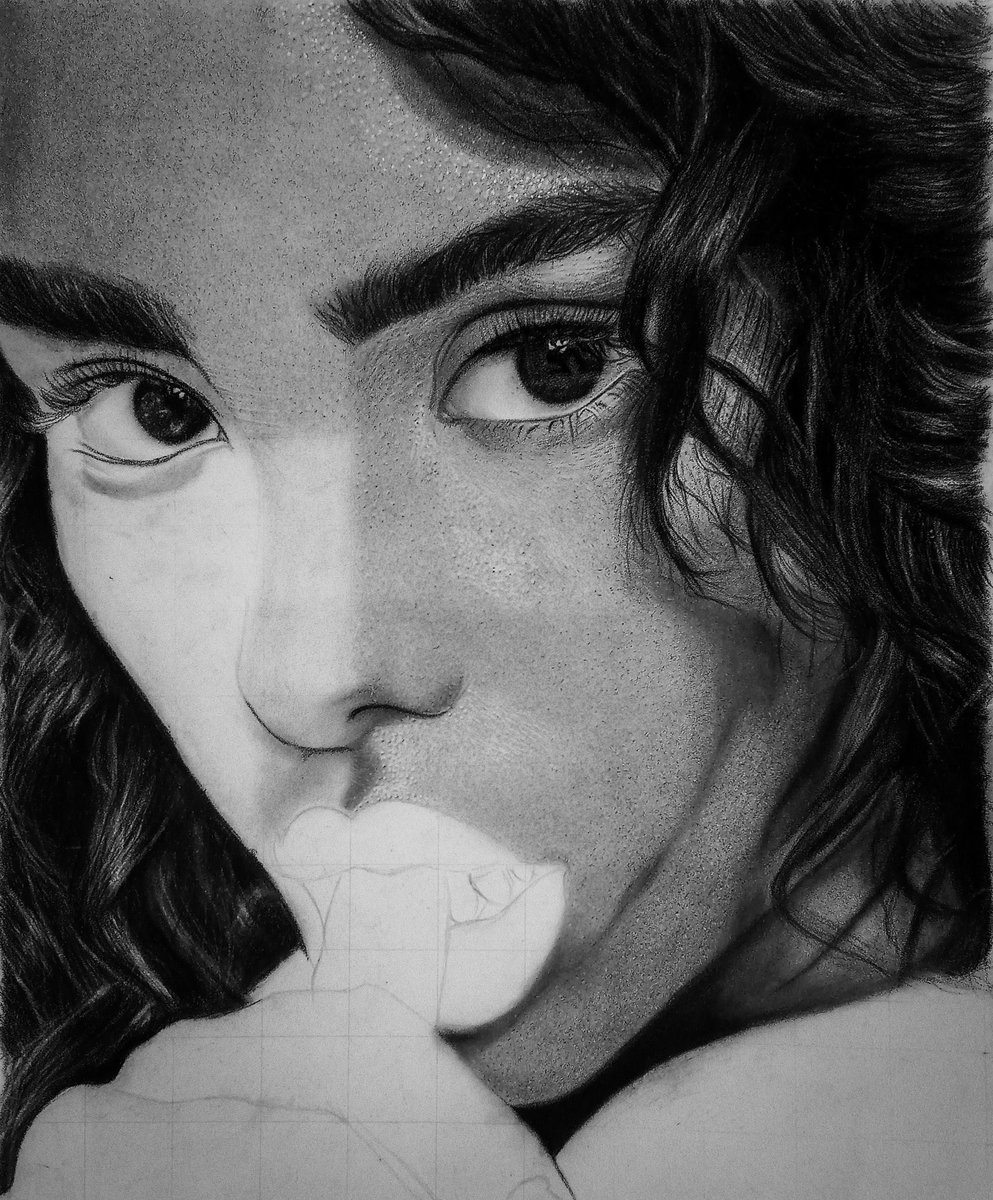 Kabere_1's tweet photo. I just completed this portrait. 💕

Charcoal and graphite on paper.
37.5" x 46.2"  

Please RT.. Thank you ☺ https://t.co/m4jvw2y9sd