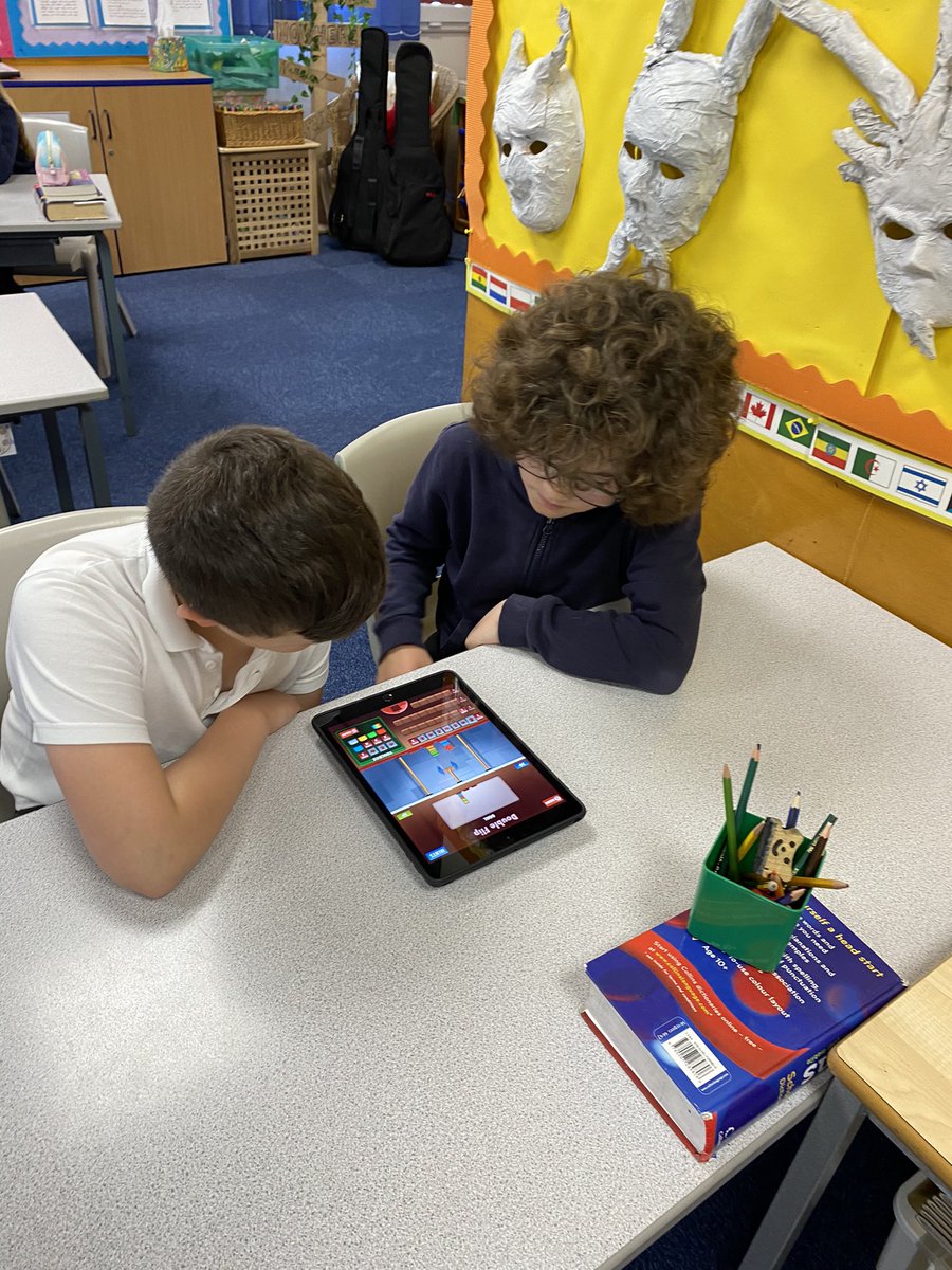 GawberSchool's tweet image. We are using #CargoBot this afternoon! #GawberICT