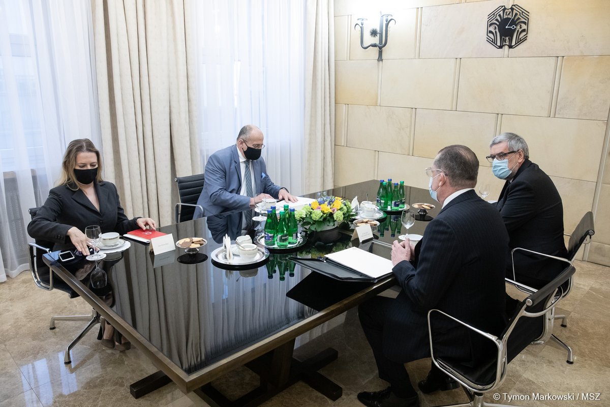 Intensification of political and economic relations and cooperation with #Brazil on a multilateral forum were discussed by FM <a href="/RauZbigniew/">Zbigniew Rau</a> with the 🇧🇷 ambassador Hadil da Rocha Vianna. #Brazil is a key partner of #Poland in #LatinAmerica.