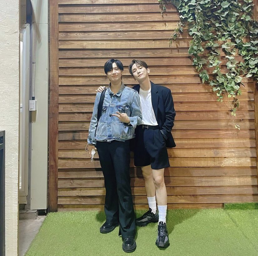 iheartshinee_'s tweet photo. 210525 Kibum Instagram Update with Taemin ❤️

“Hyung really cherish and love you a lot. Whether you are working a lot or little, you must be happy and not fall sick!” 

—
https://t.co/4eVXrq4diG
#SHINee #KEY #TAEMIN @SHINee https://t.co/Sv7Ab4OMr2