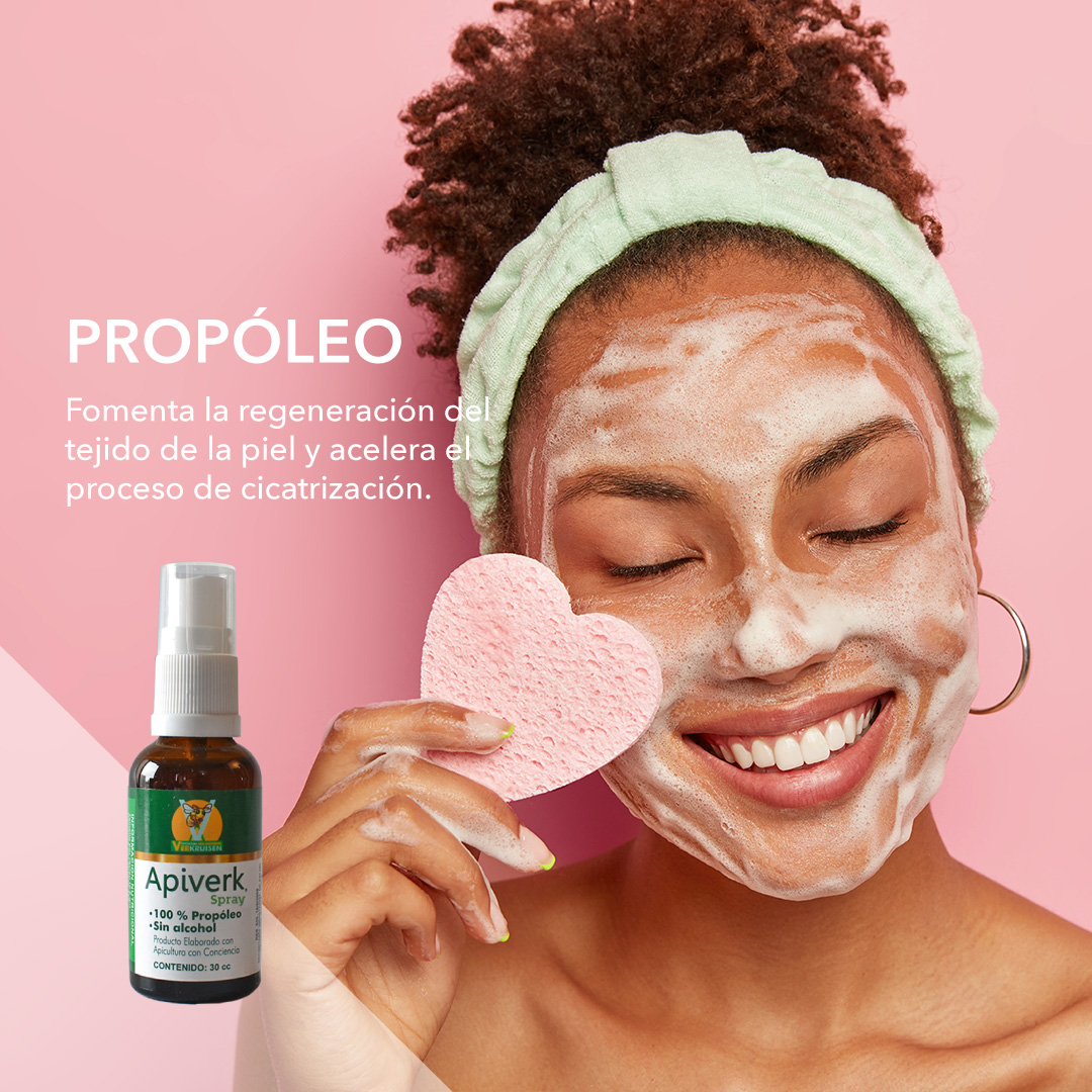 apiverk's tweet photo. Sabías que? 
El #propóleo fomenta la regeneración del tejido de la piel y acelera el proceso de cicatrización, es especialmente útil en pieles con acné o grasas 
 Encuéntralo en formato gotas o spray en https://t.co/IHKq5SCAvr  .

#Apiverk #apiculturaconconciencia #pielsana https://t.co/0dQfQIuSUh