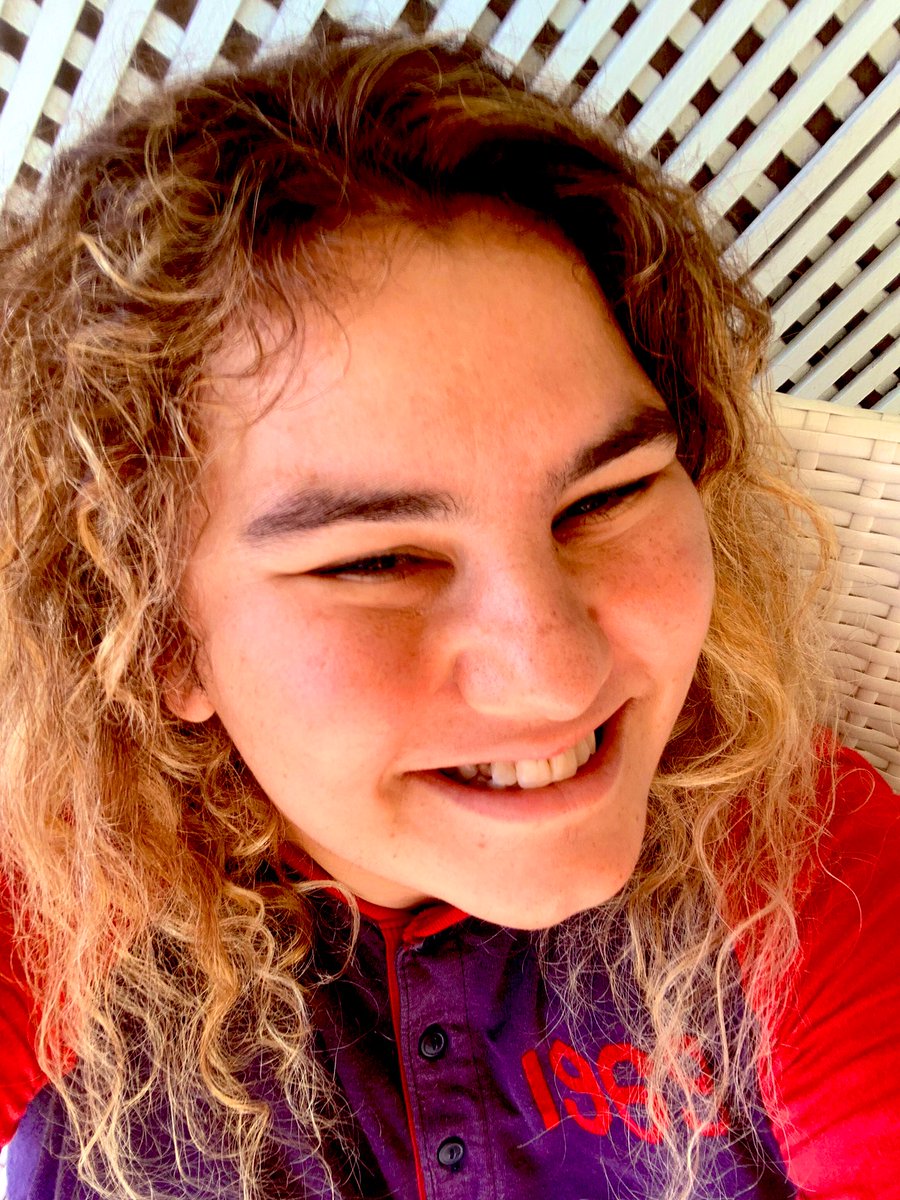 ecedorsay's tweet photo. New Hair. Aylar sonra kuafor. 🌻🌻 #sunspirit #ecedorsay #25may2021 https://t.co/LM3YjkKYPo