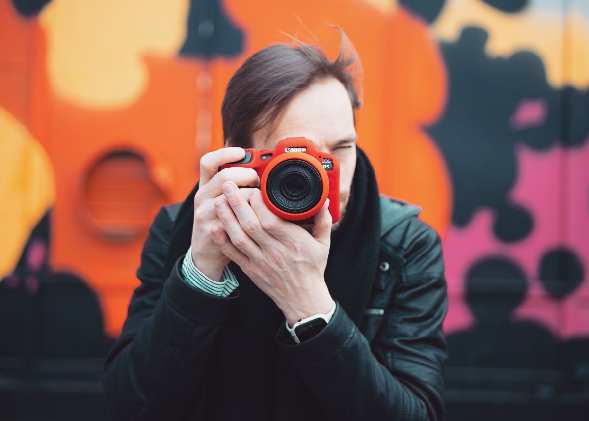 fronk's tweet photo. Venku by nemuselo být tak chladno. easyCover totiž nehřeje, ale chrání skvěle! 😉
.
#easyCover #cameraprotection #EOSR5 @easyCover https://t.co/QrGx31DTuX