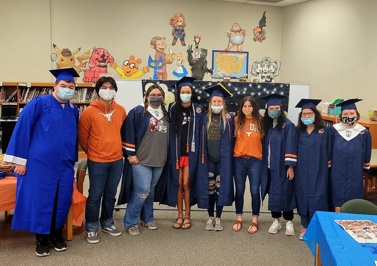 EriCruzLISD's tweet photo. 👨‍🎓👩‍🎓Truly the Pride of @JimPlain ! We are so proud of these graduates and wish them success and happiness on their journey! #1LISD #JustPlainProud @TomGlennHS @LeanderHS https://t.co/gwRSampnpb