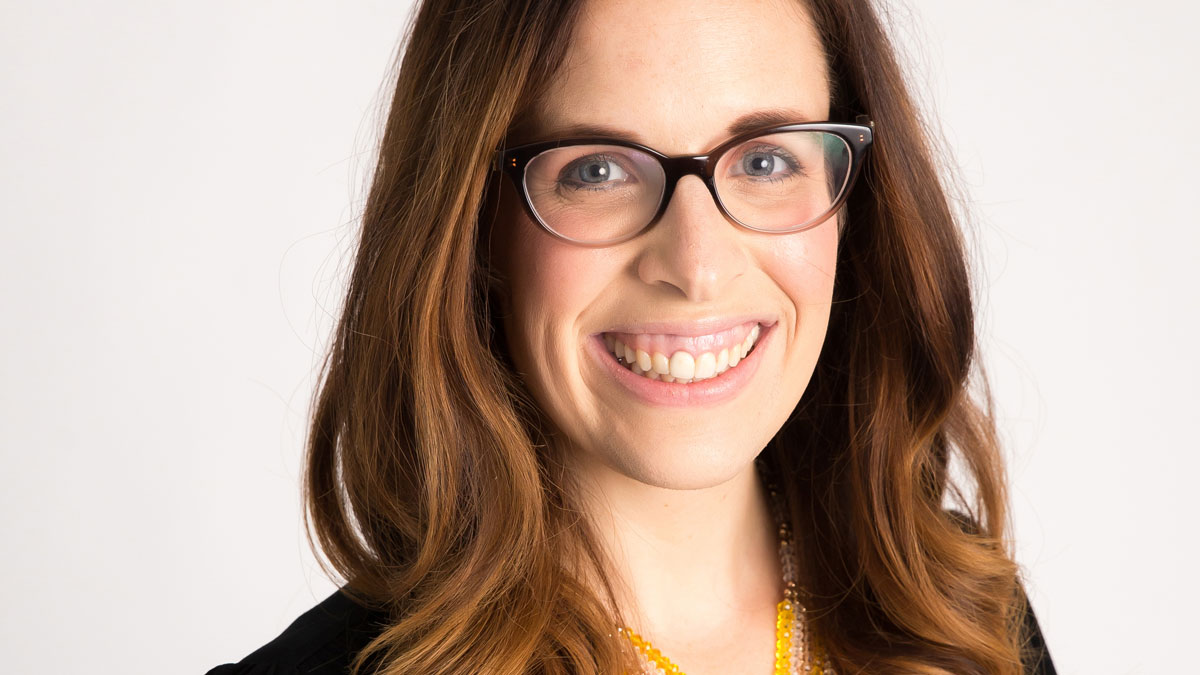 CornellCollege's tweet photo. “One of the important leadership lessons that I began to learn as student body president was how to handle criticism nonreactively." — Elizabeth Ditlevson Garman '05, mother of 3 and owner of a nonprofit consulting firm
 #cornellproud https://t.co/S6w592lLp5 https://t.co/p6mwJiQdzB