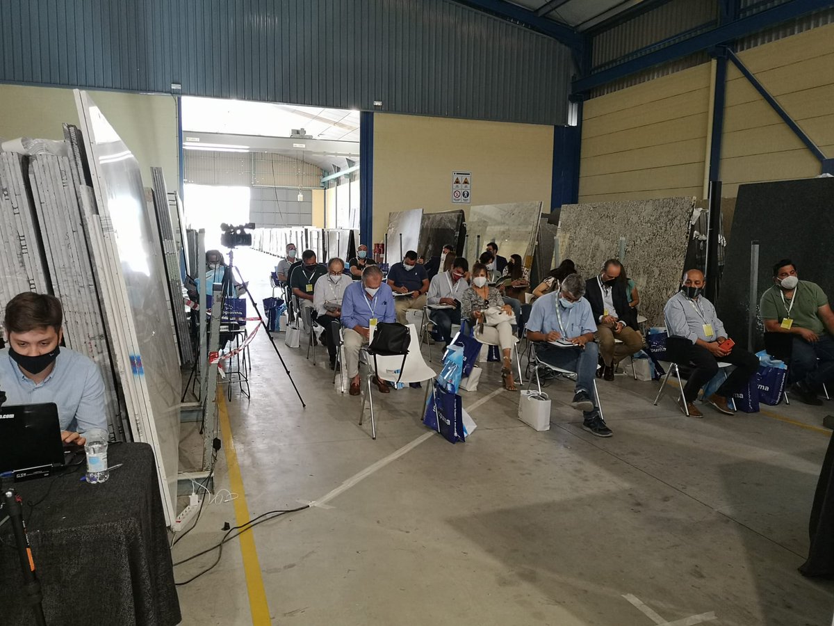 grupopuma's tweet image. Hoy estamos de #jornadatécnica en @GrupoCosentino #Sevilla de la mano de @tureforma con grandes firmas como @RubiTools_Es @filasolutions @VELUXSpain #Duotech

#grupopuma
#reformas
#construccion 
#sostenibilidad