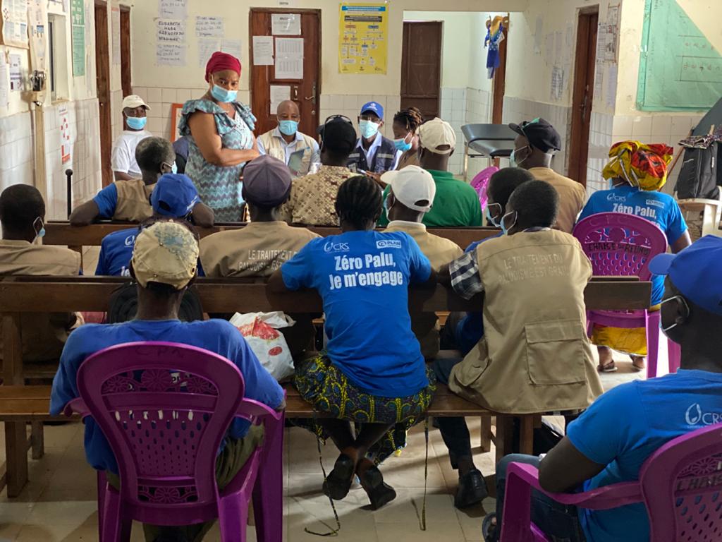 guinee_oms's tweet photo. #Riposte #Ebola :#Briefing des #superviseurs #Moso et point focal #CREC de la S/P de #Soulouta sur la remontée des #alertes, la promotion de la pratique de #prélèvement des #Deces et l’acceptation des #admissions au #CTEPI. @WHO @UNICEFGuinea @anss_guinee @GouvGuinee #Vaccination https://t.co/N2U09l6Z2q