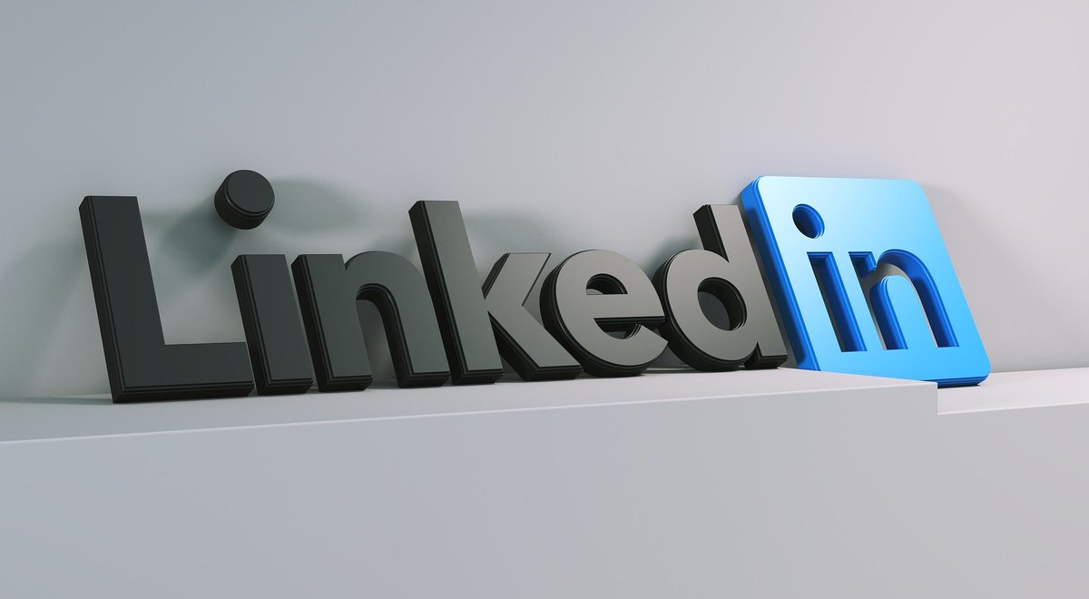 links2leads's tweet photo. Did you know 61 million LinkedIn users are senior-level influencers?
Also that 40 million LinkedIn users are in decision-making positions.
#linkedinusers #influencers https://t.co/jFLSmQJ8sk