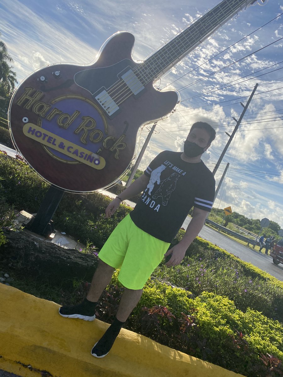 RonRafaelS's tweet photo. #RonRafaelS #RonRafael #RonShimshilashvili #RonRafaelShimshilashvili #SantoDomingo #Extra86 #Macao #PuntaCana #HardRockHotel https://t.co/dvQOkAhB5a