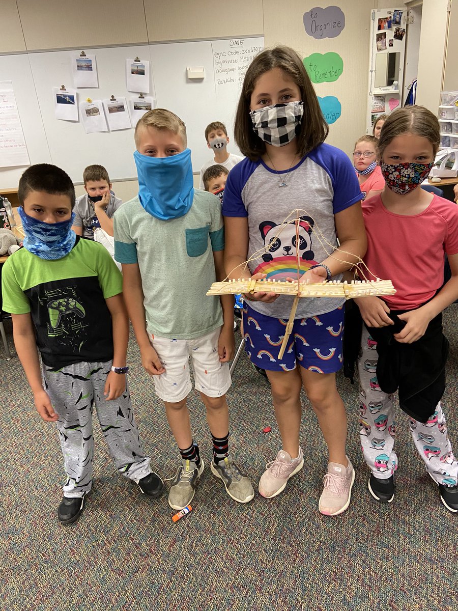 LMECOGDELL's tweet photo. Tested our bridges on the last day of school! #stem https://t.co/ZlIf6mexSR