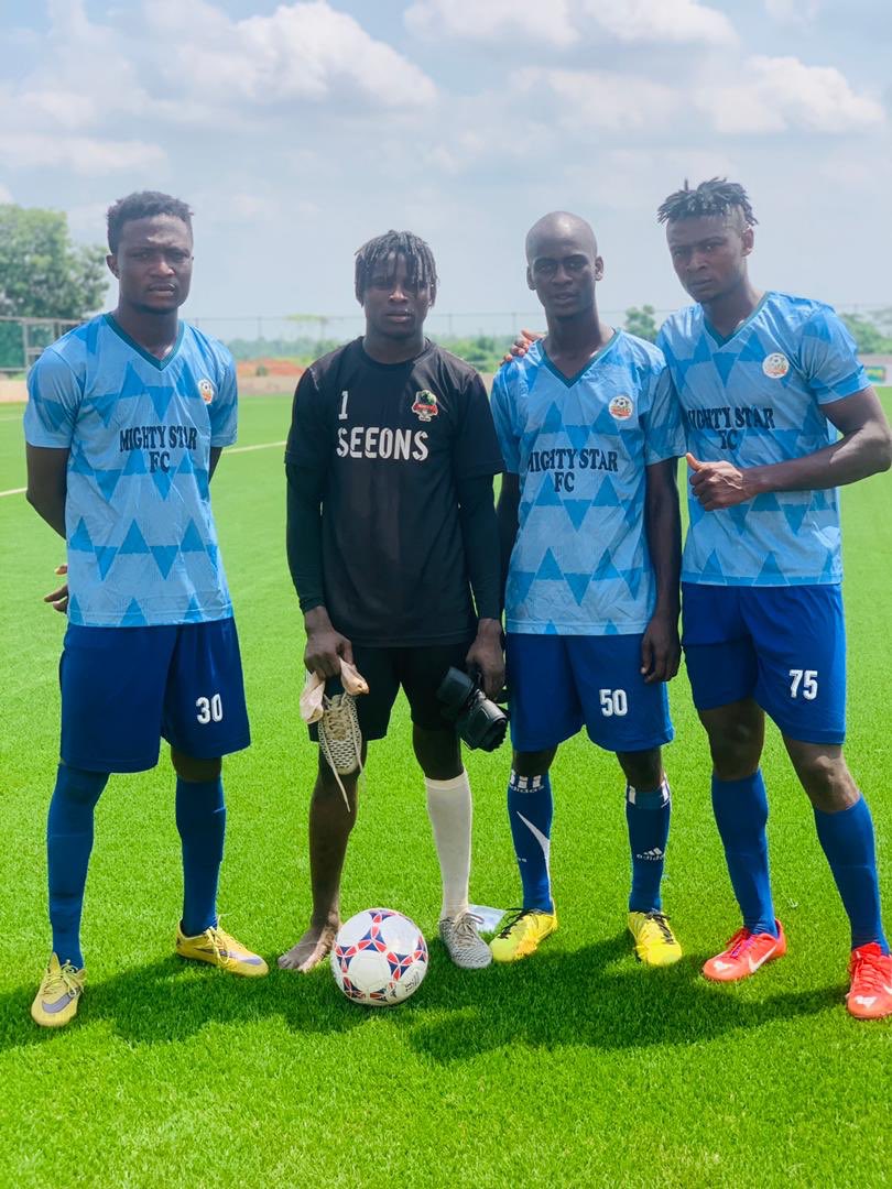 patriots_fc's tweet image. #patriotsfinest representing #EleweranBombers at the Ongoing NLO 3 at Remo Stars stadium 🏟 Ikenne... We wish them luck... #manliketeslim #manlikekenechi #Manlikeadeoti #manlikesodalubi... #wearepatriotsfc🇳🇬 #traininganddevelopment