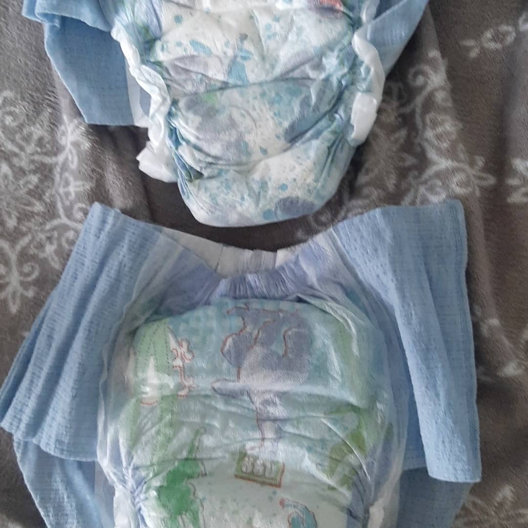 daik_daik's tweet photo. I buyed olds drynites 🤩 smells awfully nice☺️i love them. #drynites #diaperboys #diaperboy  #dlboy #dirtyboy #tbdl #tbdlboy #wetboy #pullups #bedwetting #pullups https://t.co/JxduQ2Q743