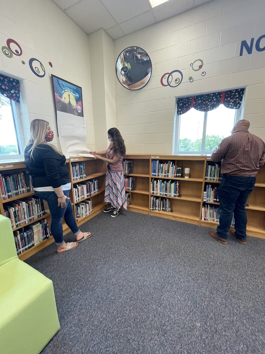 CorreaYvonne's tweet photo. Campus Coalition Work Day... reflecting on the year and making plans for next year. 😊💙
#neffconnected #BetterTogether #TexansReunited https://t.co/dRNK2wZ7YE