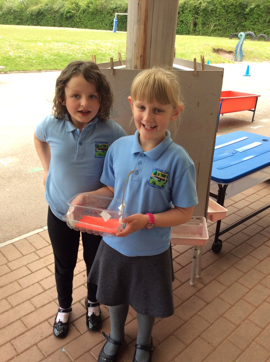 LlanfoistPri's tweet photo. Creating and using success criteria to design our own boats ⛵️⛵️ #ambitiousandcapable #beingcreative #floatorsink #testingtomorrow https://t.co/POWap28yWw
