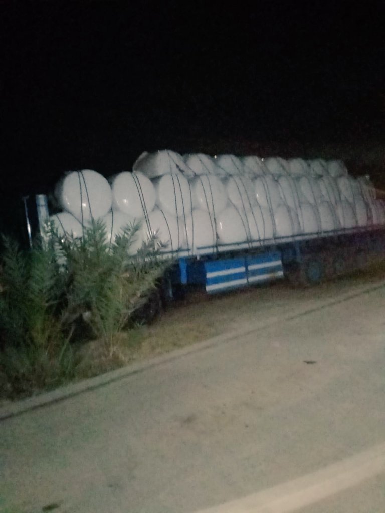 RizwanHBukhari's tweet photo. Alhamdulillah , FeedSol Silage production and dispatch has been Started.#feedsol #agribusiness #socialenterprise https://t.co/jEUs6xJ2lw