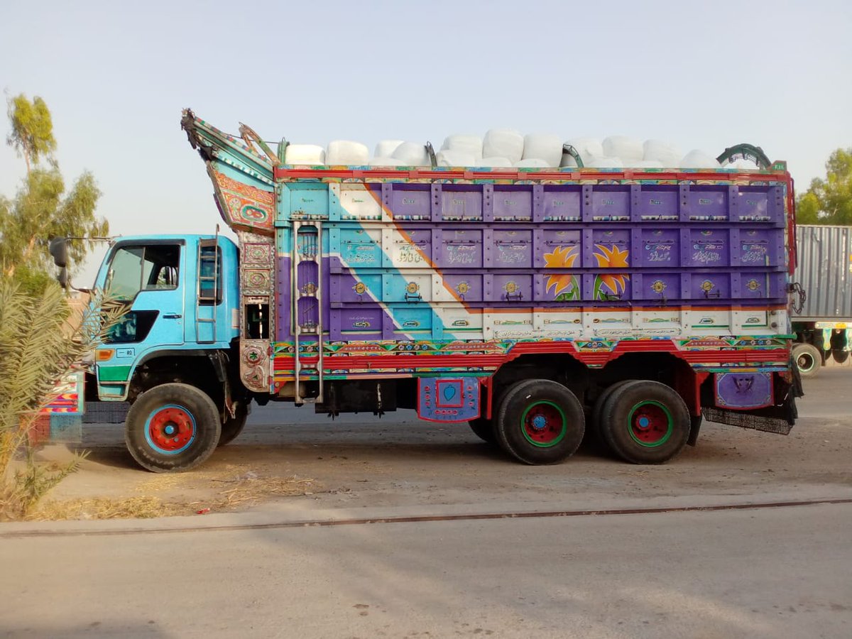 RizwanHBukhari's tweet photo. Alhamdulillah , FeedSol Silage production and dispatch has been Started.#feedsol #agribusiness #socialenterprise https://t.co/jEUs6xJ2lw