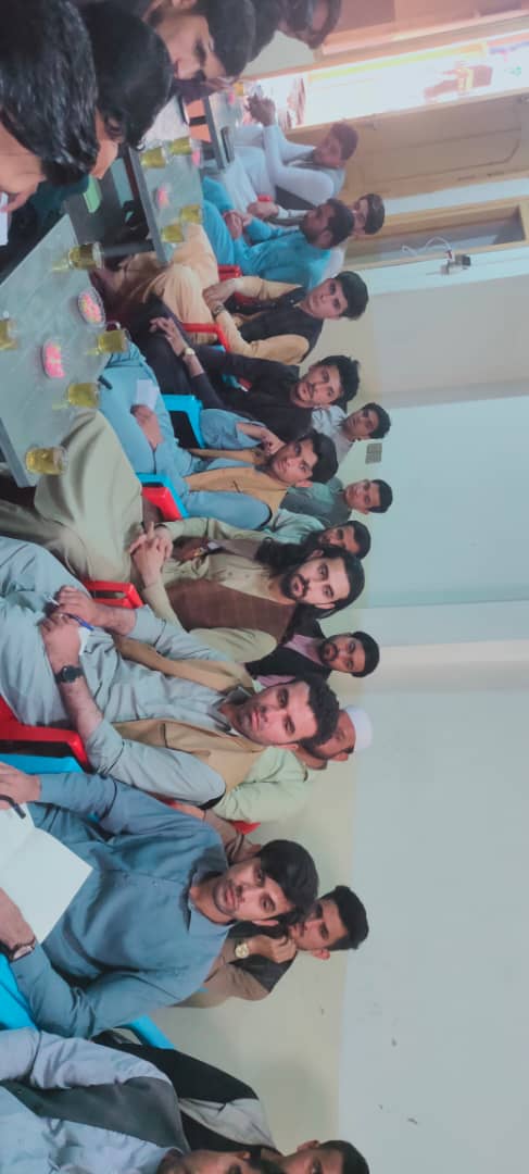 ConvoyVcs's tweet photo. د ويښ کاروان ټولنې د رهبرۍ فعالو او ژمنو غړو خپله نوبتي ناسته  وکړه. 
۱۴۰۰/۳/۴ سه شنبه
ناسته د قاري اسرار الله راز لخوا د قرآن پاک په تلاوت سره پيل شوه، ورپسې د ټولنې مشر او بنسټګر پوهنمل استاد خوشحال جبارخېل خبرې وکړي او د لغمان ....
https://t.co/Cy4A1EwZrU https://t.co/7XfdDaPGvo