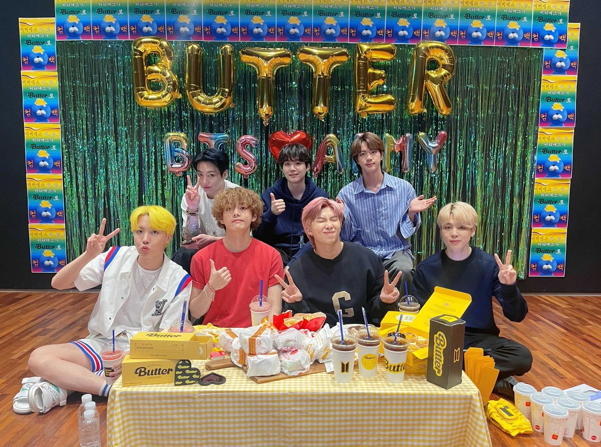 archivejwon's tweet photo. To all #indianmoa #indianarmy and #indianengene it was nice were meeting you and making friends I dont now that to do I feel so helpless like what are we gonna do where and we gonna see our boys acc this maybe my last time tweeting #WeMetOnTwitter #goodbyetwitter https://t.co/9zX3k7lTfH