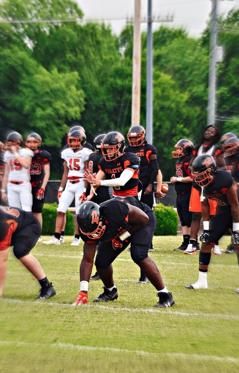 Gio_Davis tweet media