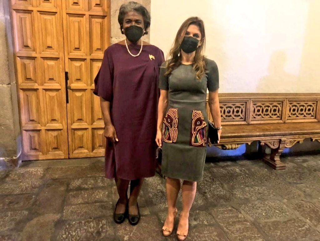 En encuentro en #Ecuador con Linda Thomas-Greenfield, embajadora de #EEUU ante la #ONU, conversamos sobre candidaturas de panameños en ese organismo y próxima audiencia con el secretario general <a href="/antonioguterres/">António Guterres</a> en pronto viaje oficial a #NY. <a href="/USAmbUN/">U.S. Ambassador to the United Nations</a>