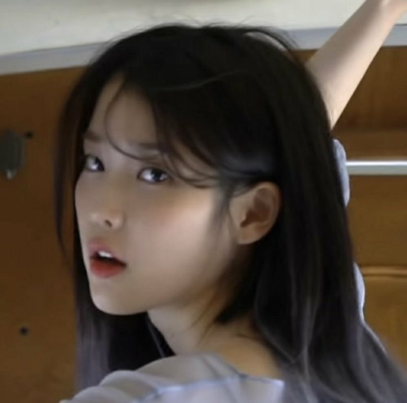 she's the prettiest girl in the world