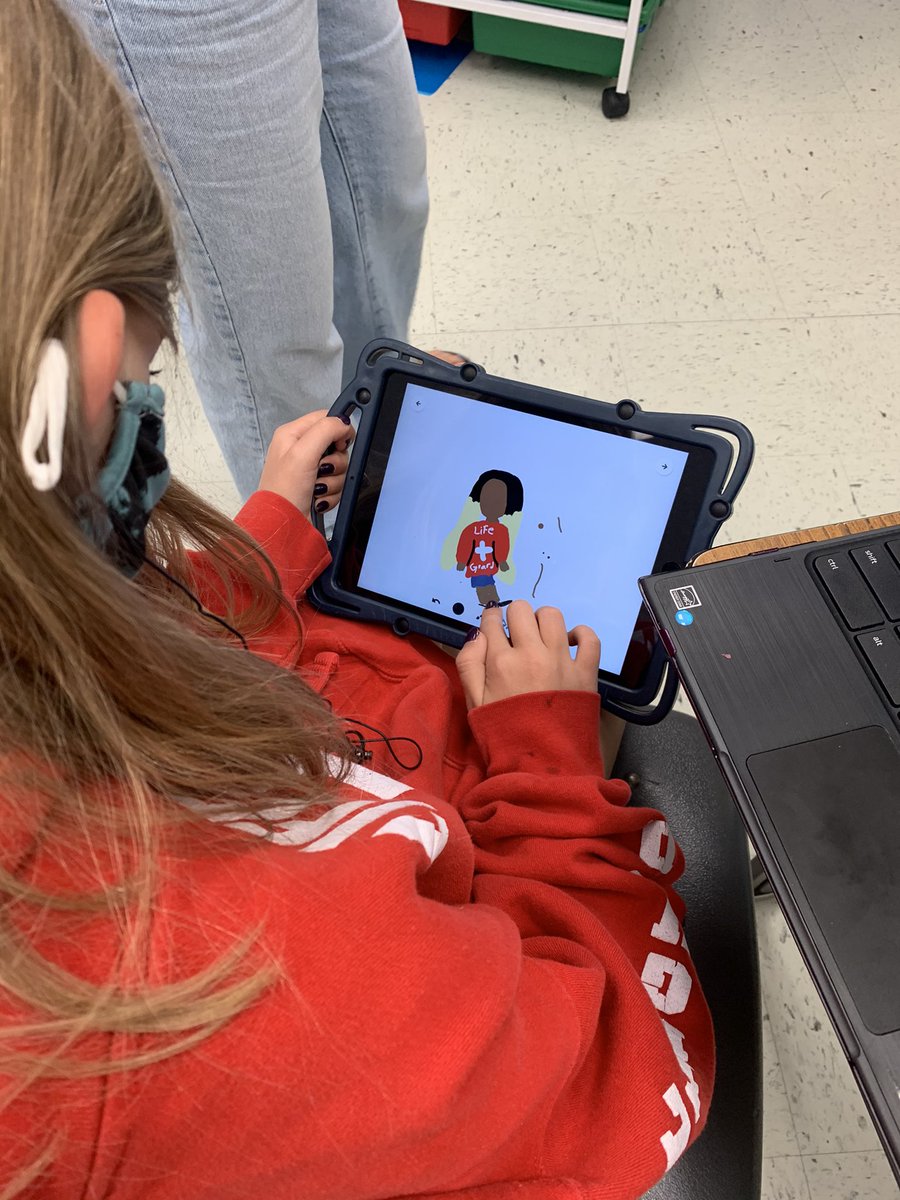 MsDonegan1's tweet photo. My future animators working hard during career week making their fractured fairy tales come to life! 🧜🏽 👸🏽🧚🏼‍♀️🧙🏿‍♂️🦄 #careerweek #toontastic3d @BallsBluffLCPS https://t.co/82jnwG1pWy