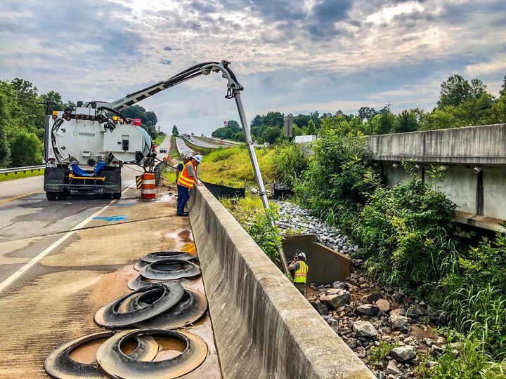 HiVacCorp's tweet photo. The #Aquatech Guardian is designed to tackle any job in any weather. It’s noise-deadening all-weather enclosure keeps the operation quiet and free from freezing or overheating. #sewercleaner #hydroexcavation

Learn more: https://t.co/rZYOszVq4T https://t.co/9r1o0D12ff