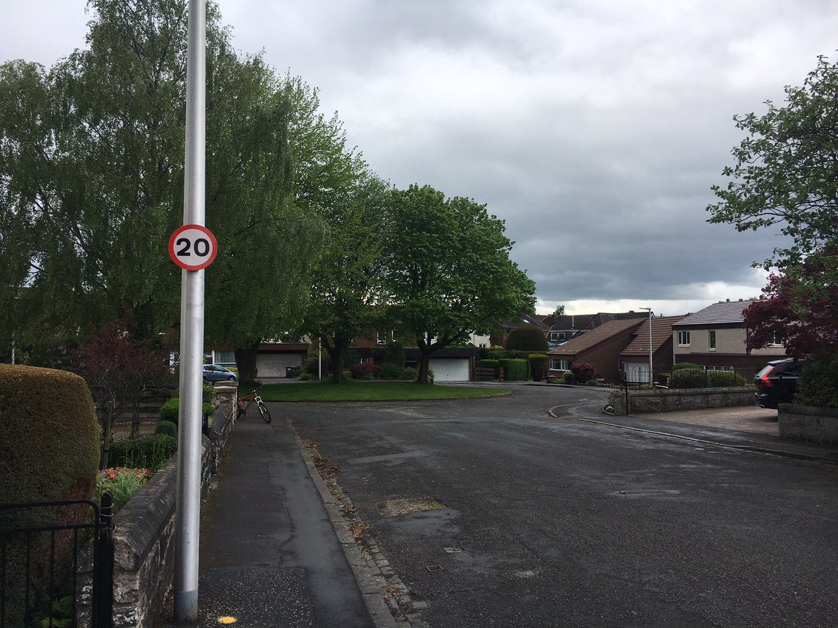 stirlingbiketr's tweet photo. Thank you @StirlingCouncil for making our street in @CambusbarronCC area a 20 mph limit @20splentyforus @20sPlentyScot https://t.co/qYGZSdwE7l