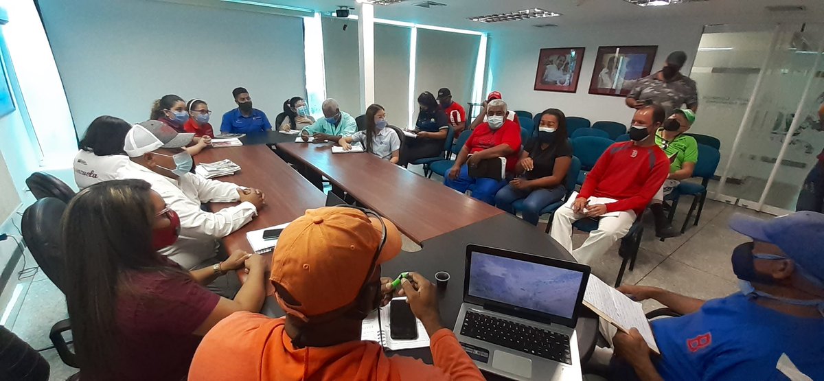 zonfipca_gob's tweet photo. Reunión operativa del comité organizador para el 48°#Aniversario de @zonfipca_gob junto a diversos representantes de empresas instaladas, así como @soyabelpetit autoridad única en deporte del estado Falcón 
#zonfipca
#deporte
#trabajadores
#aniversario https://t.co/nc3Aox1zsB