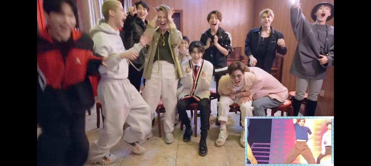 _Kleyrrrrrr's tweet photo. They are so happy with nine's video, everyone got insane😂

#高卿尘 #นายท่านกรชิต #INTO1Nine #Nine #INTO1GaoQingchen #INsider #INTO1Vlogumentary4 #INTO1 https://t.co/D6bacOP3E6