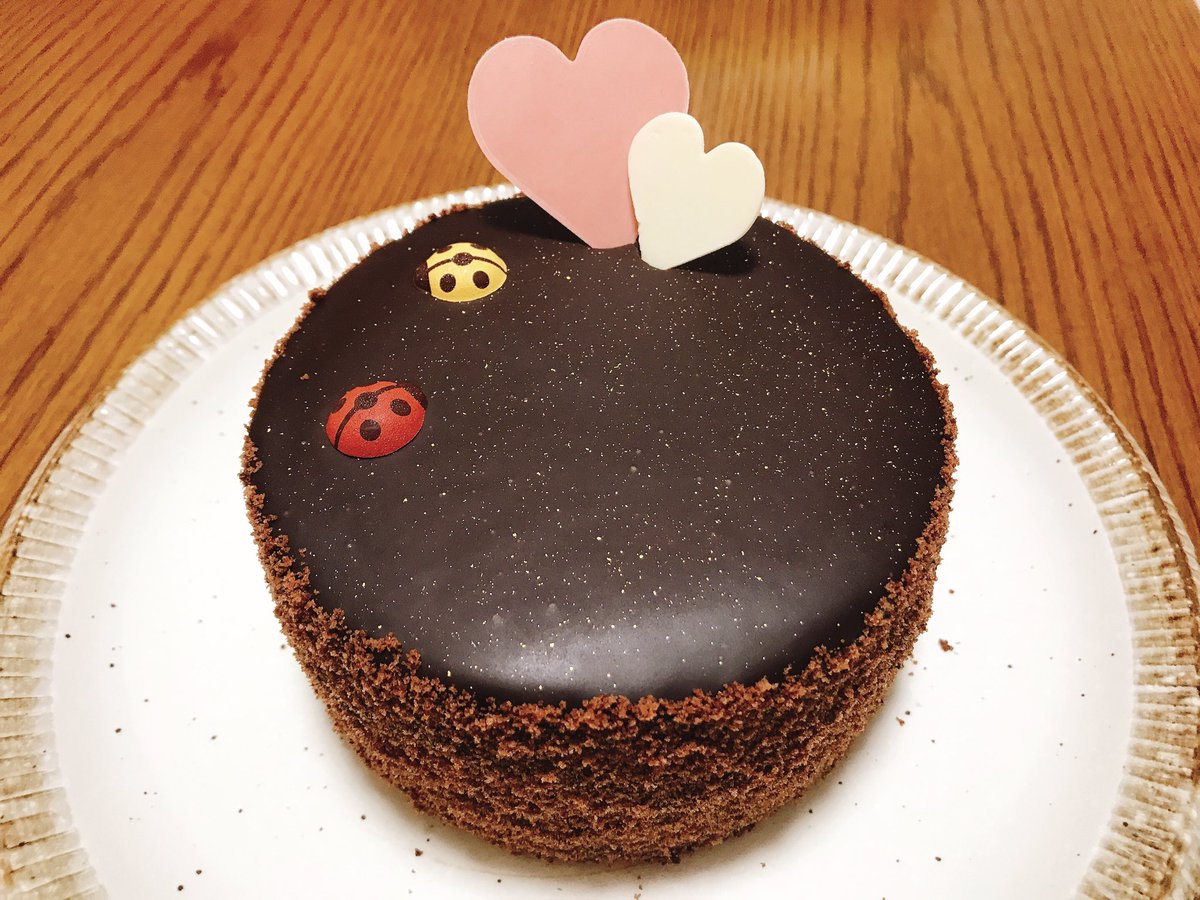 橋本 奈歩 ラグザス クリエイト人事 On Twitter 今日はこんなに可愛い てんとう虫ケーキ をgetしました 見てるだけで笑顔になります 箕面のケーキ屋さん ありがとう ハートフル Heartful 箕面 ケーキ屋さん