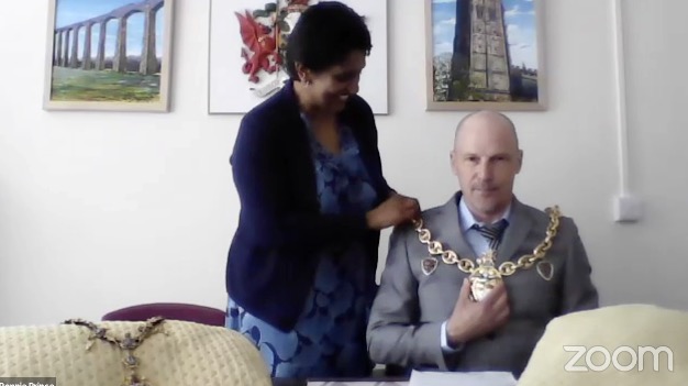 Wrexham’s new Mayor - who gets the chain in an usual manner due to the pandemic.