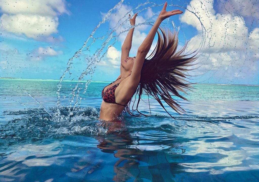 the real mermaid on earth🧜🏻‍♀️🌊❤️ #EbruŞahin