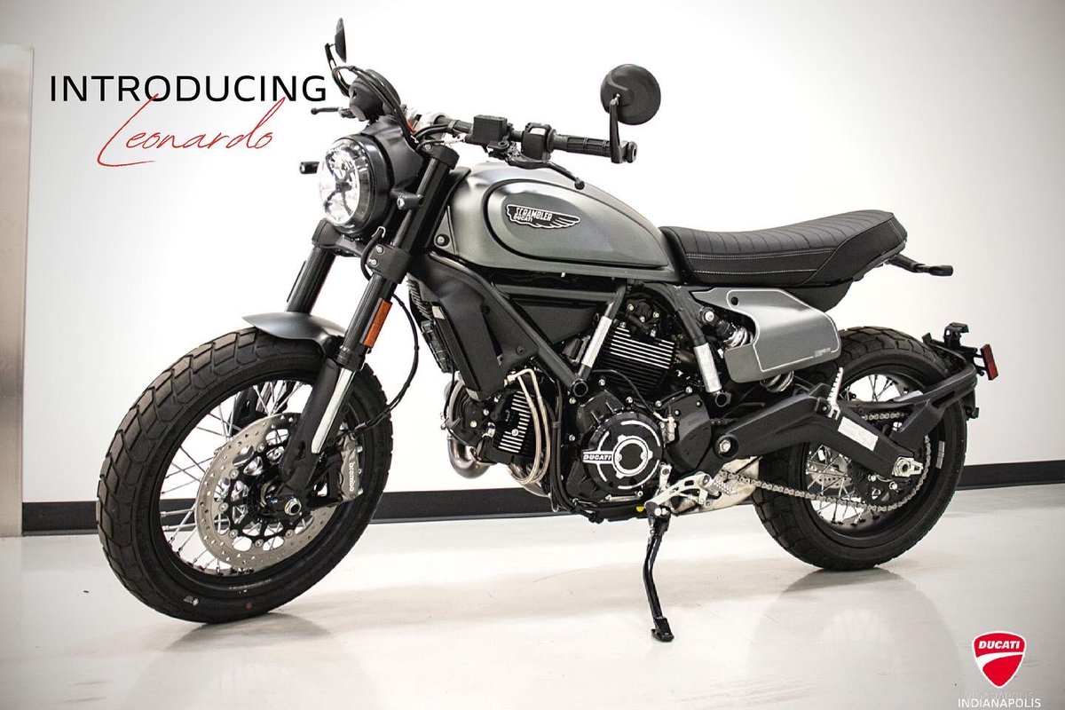 RahalDucati's tweet photo. Demo Diaries 📝🏍
Our third #DemoBike in the Demo Diaries Series, Leonardo, is a 2021 Scrambler Ducati Nightshift. Made up of an L-Twin, air-cooled engine, he is a sleek, fun ride that is perfect for first-time riders or veterans.
What kind of upgrades should we schedule? 🤔 https://t.co/ILLaSziK1Y