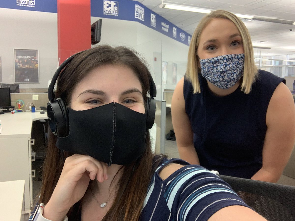 haleykosik's tweet photo. Two @IllinoisStateU Redbirds in the @WOWK13News newsroom!! @AndieBernhardt is our newest Huntington morning reporter, say hello Tri-State! https://t.co/JQ6HsjBT3f